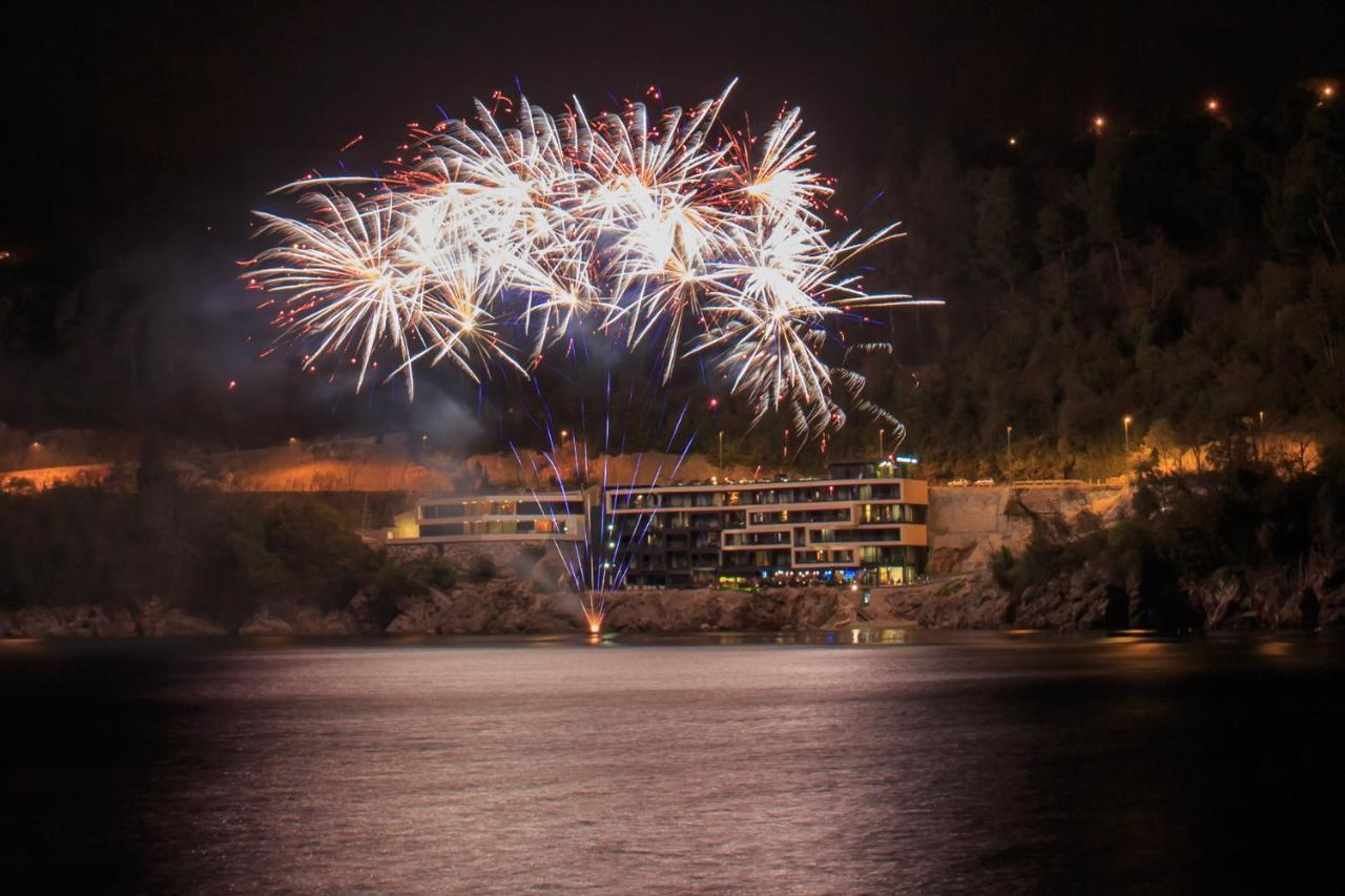Boutique & Design Hotel Navis - Small Luxury Hotels Of The World Opatija Exteriör bild Fireworks at the dam