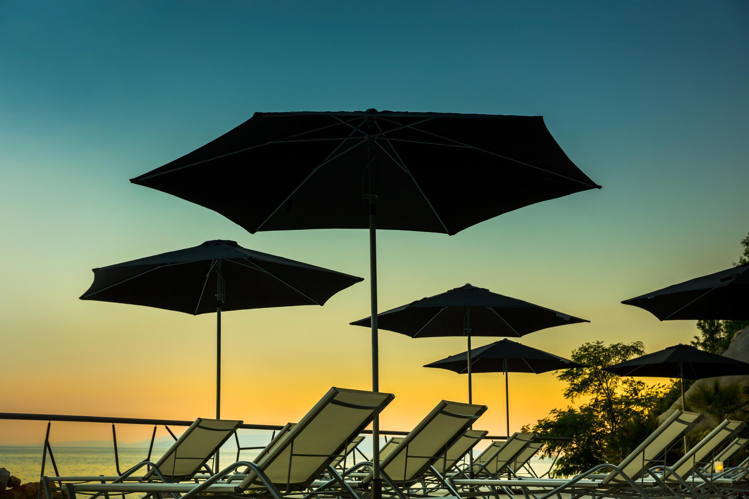 Boutique & Design Hotel Navis - Small Luxury Hotels Of The World Opatija Exteriör bild Beach umbrellas