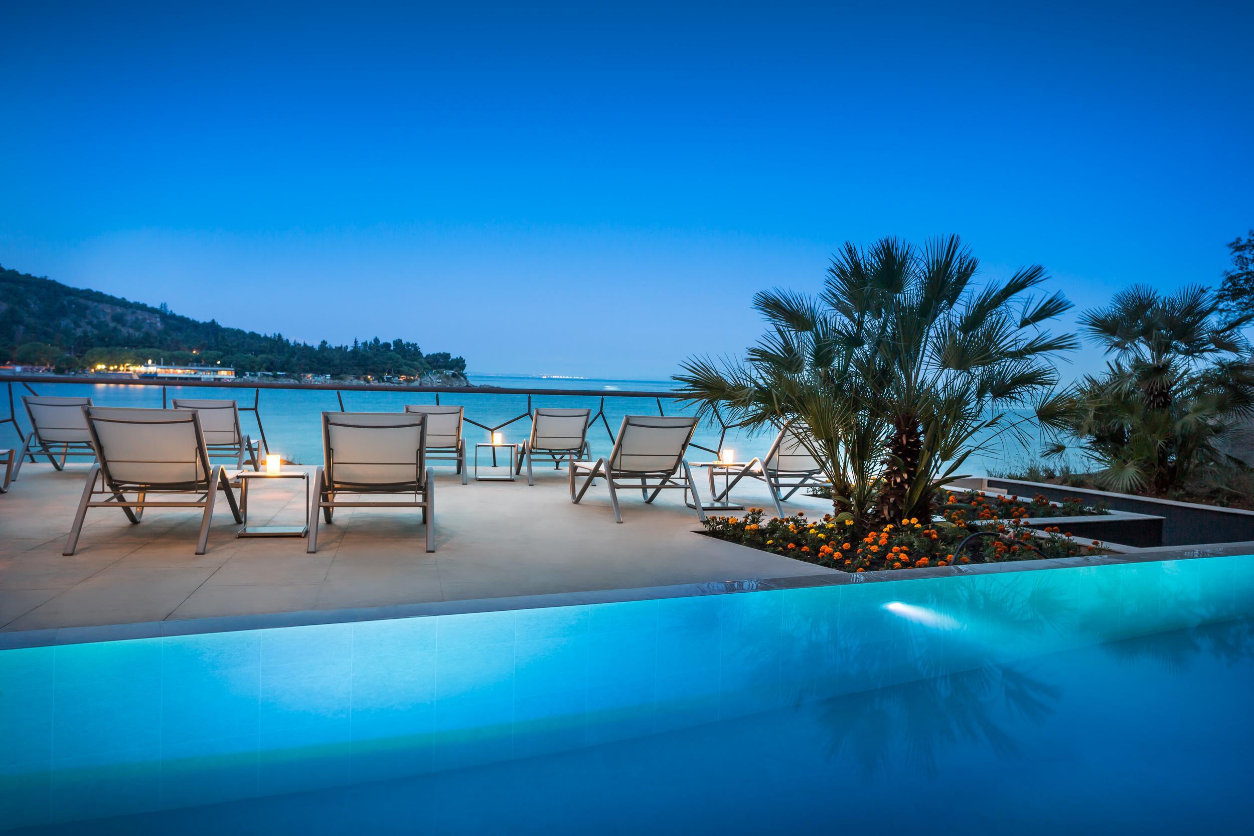 Boutique & Design Hotel Navis - Small Luxury Hotels Of The World Opatija Exteriör bild The pool at the Hotel de la Paix